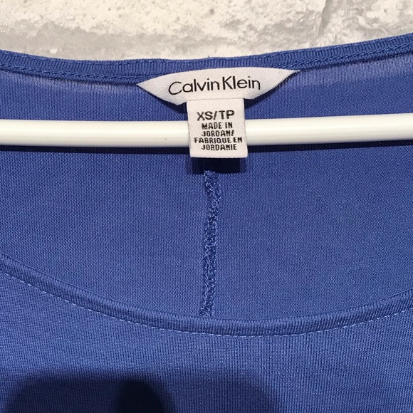 Blue Calvin Klein shoulder less shirt - Picture 4 of 4